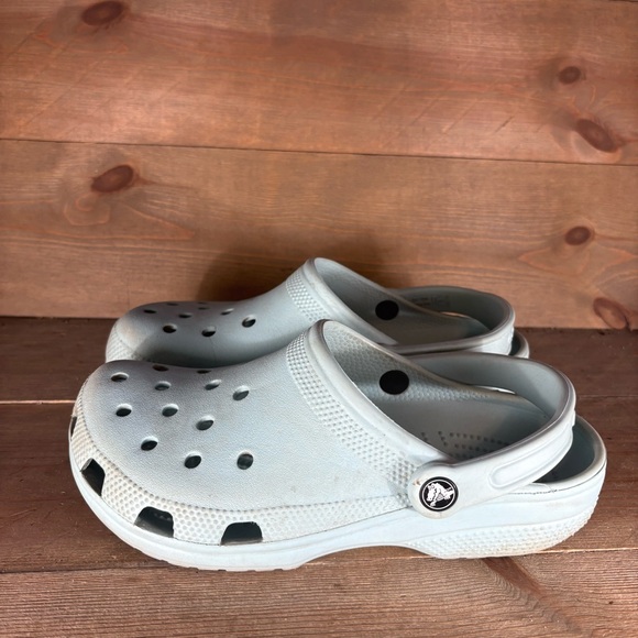 Crocs classic womens size 8 shoes blue slip on comfort clogs sandals - Picture 1 of 8